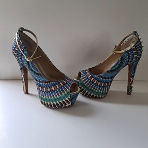 Size 8 Stiletto Multicolored Wild Pair heals
